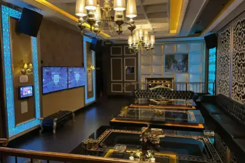 郑州新开夜场招聘,郑州高端夜店排行,人少好上班翻包机会特别多