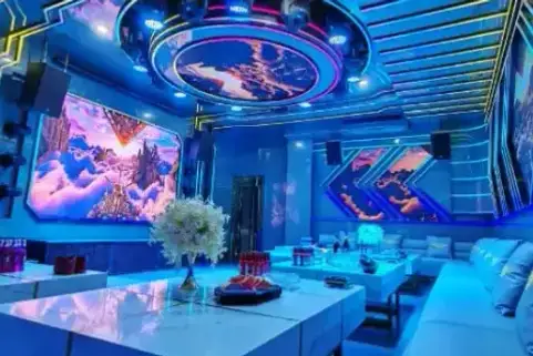嘉兴星11精品KTV招聘机住全具备，待遇超高端